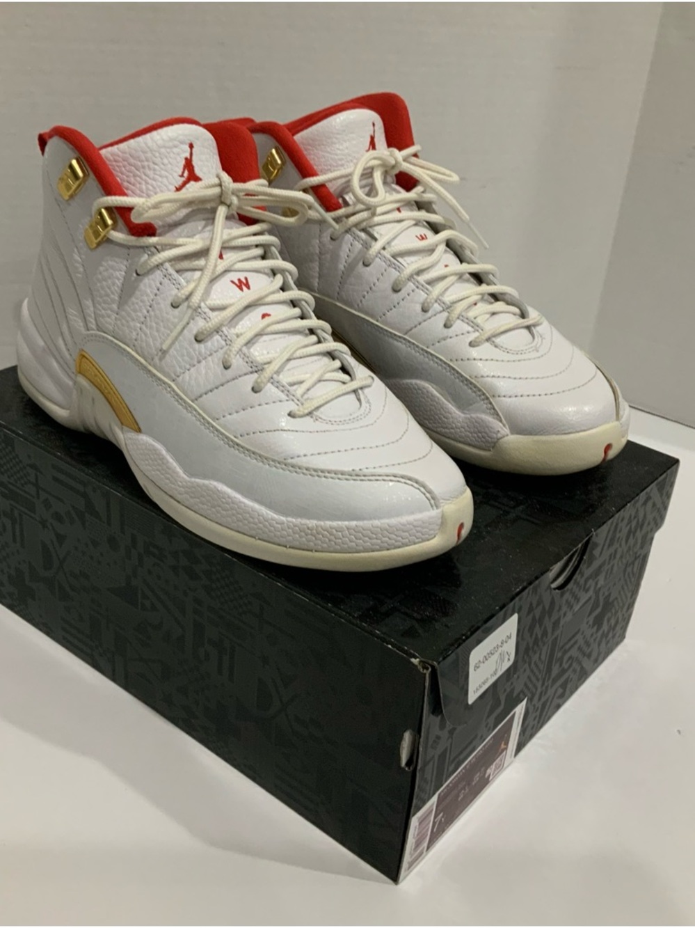 Jordan 12 Retro FIBA 2019 - Size 7Y